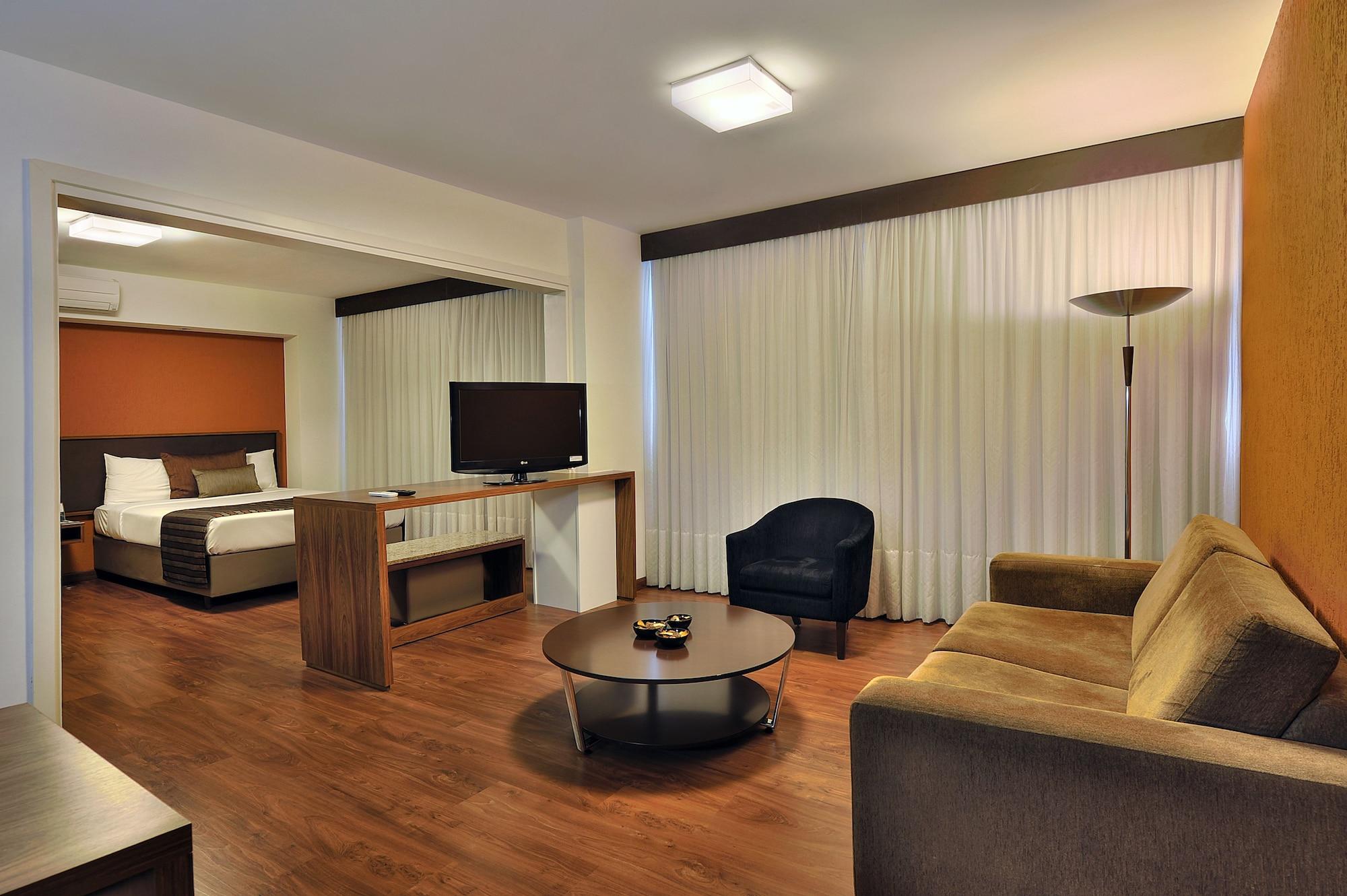 Hotel Deville Curitiba Batel Extérieur photo
