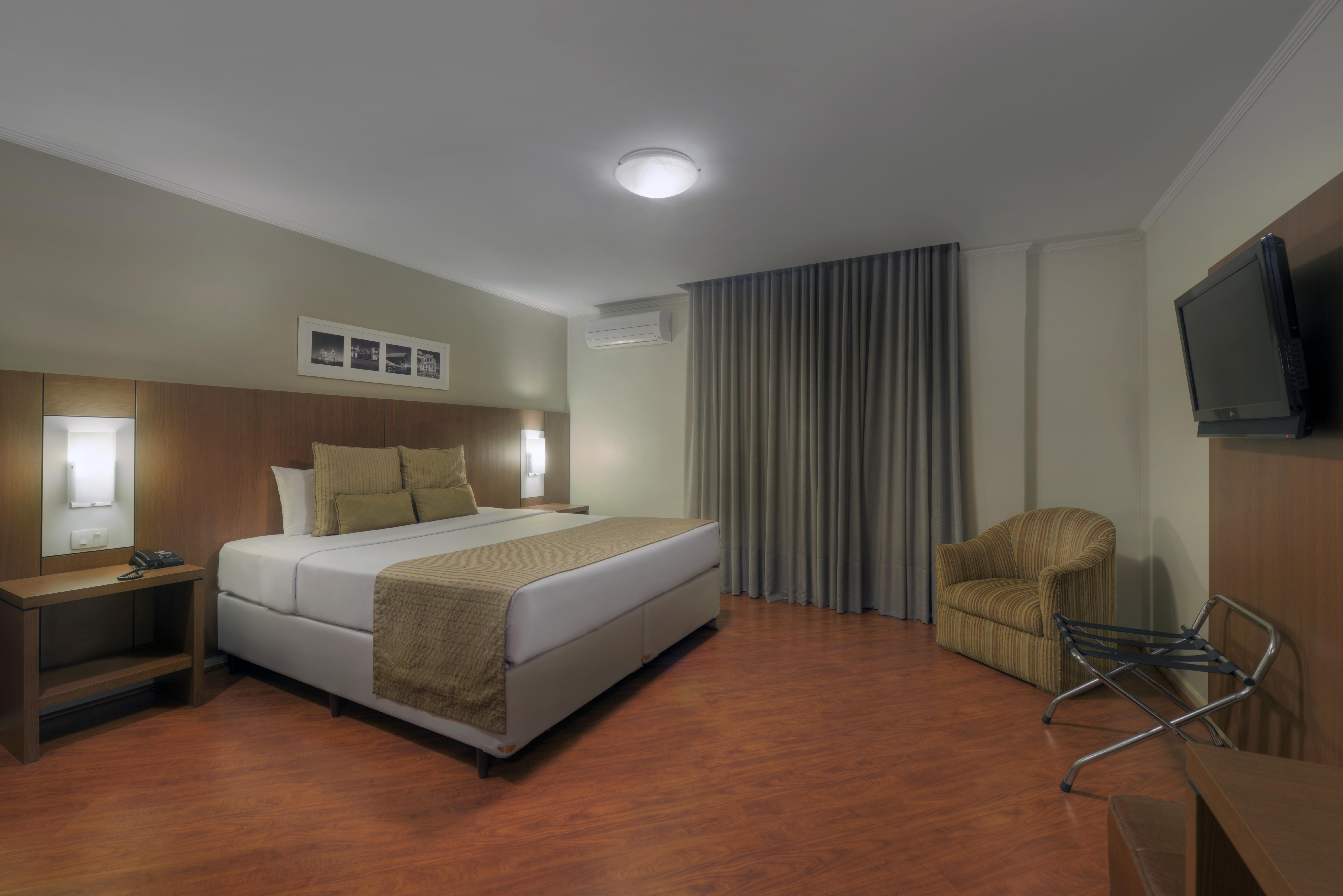 Hotel Deville Curitiba Batel Extérieur photo