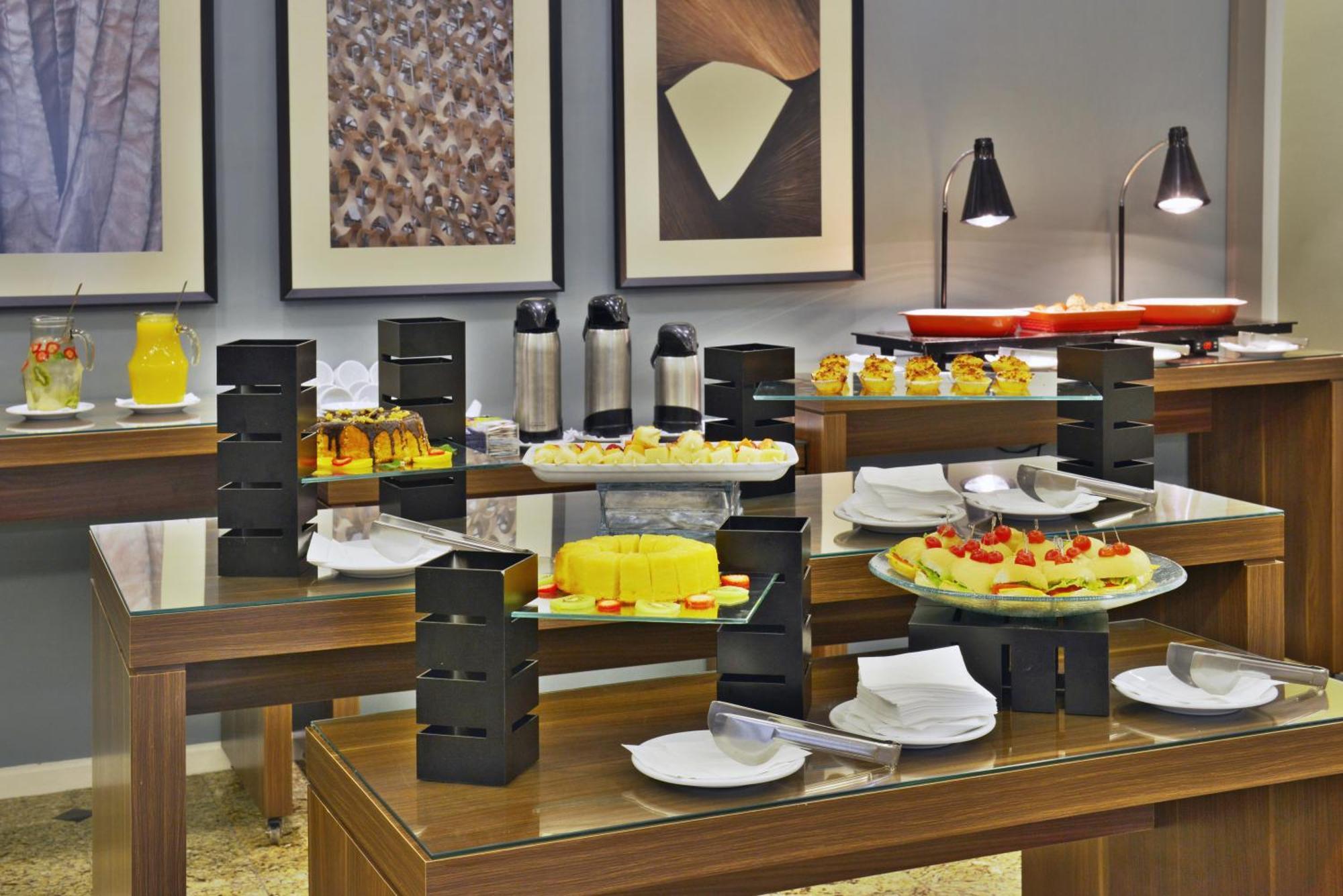 Hotel Deville Curitiba Batel Extérieur photo