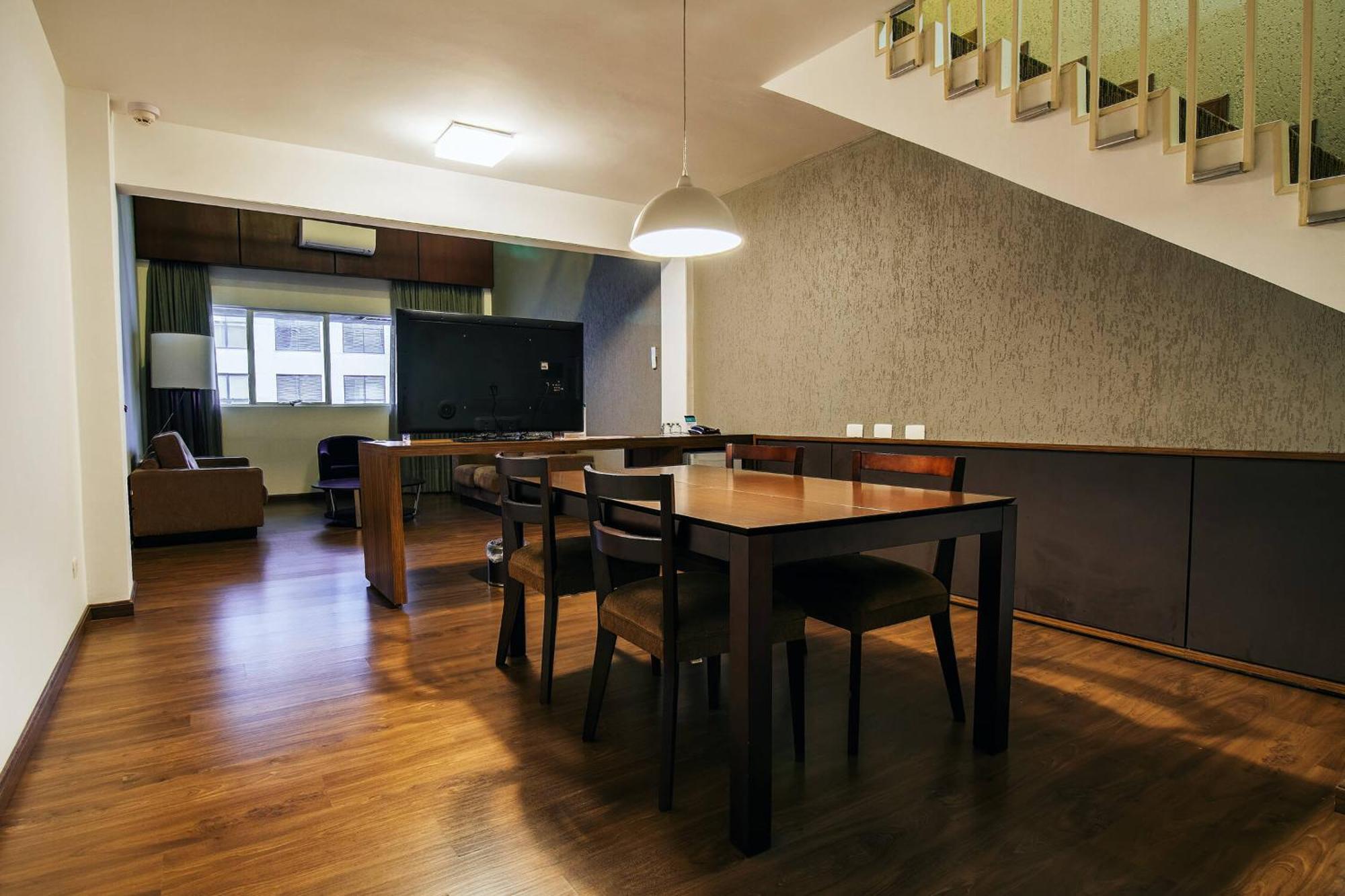 Hotel Deville Curitiba Batel Extérieur photo