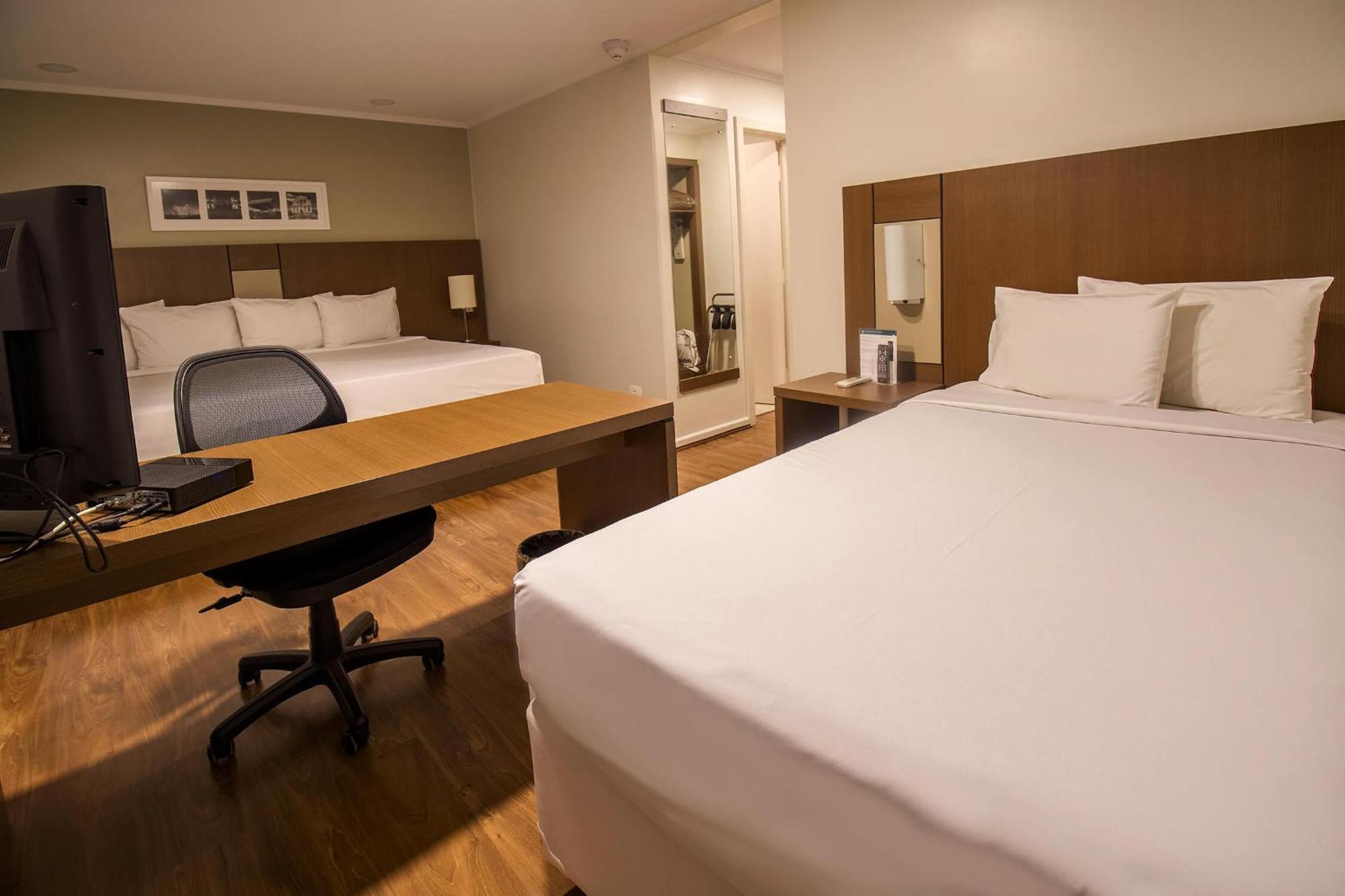 Hotel Deville Curitiba Batel Extérieur photo
