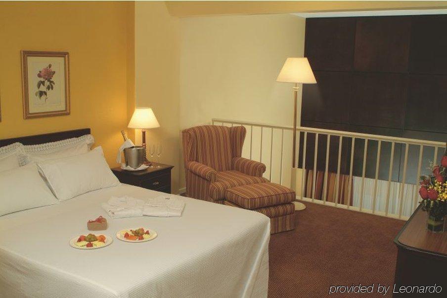 Hotel Deville Curitiba Batel Chambre photo